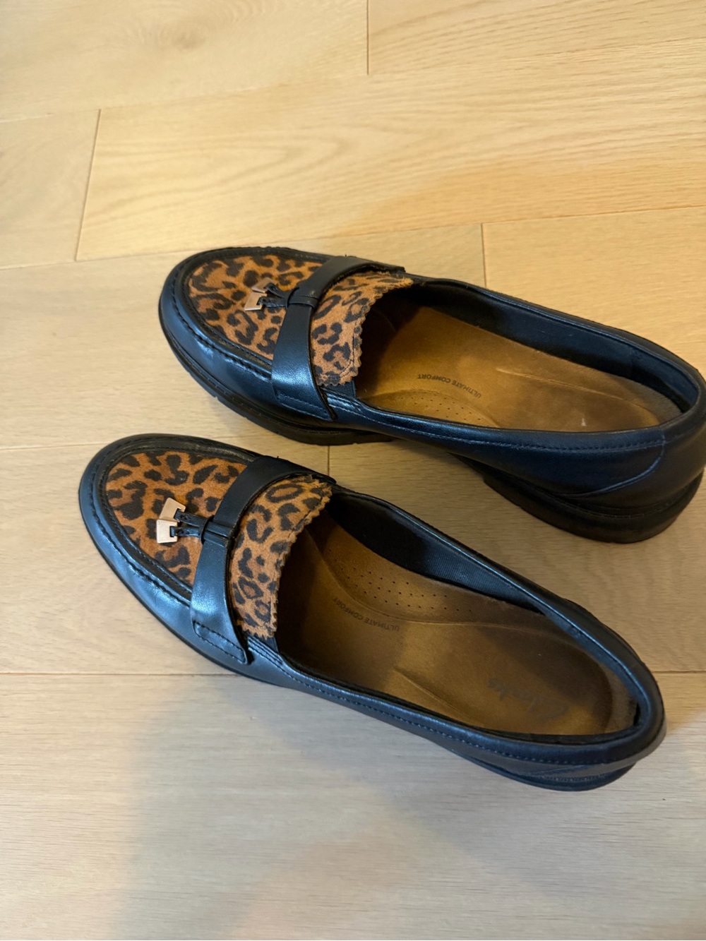 Clarks Black Loafers with Leopard Print Vamp - Picture 2 of 5